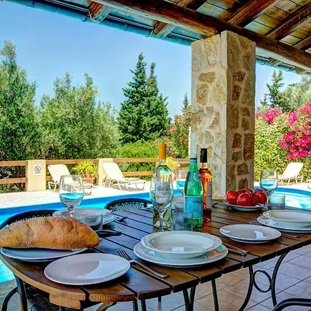 Sleeps 4 Pool Air Con Wifi Villa *