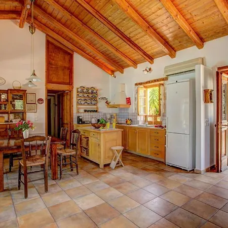 Sleeps 4 Pool Air Con Wifi Villa *